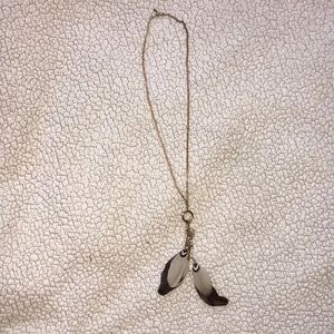 Long feather necklace